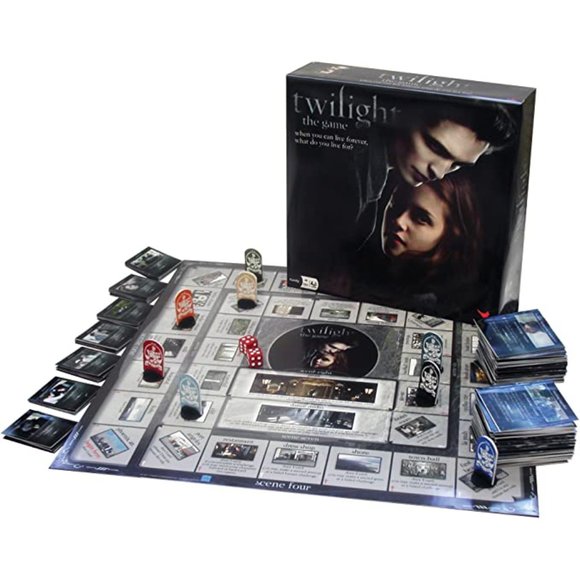 TWILIGHT + NEW MOON BOARD GAMES w/ Collectible Pieces + Collectible Tins NIB - Picture 4 of 4